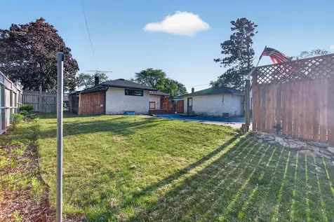 1502 Sherren Avenue E Maplewood MN 55109