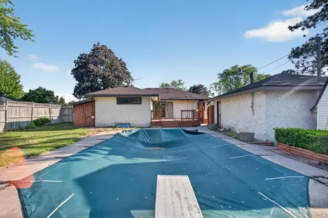 1502 Sherren Avenue E Maplewood MN 55109