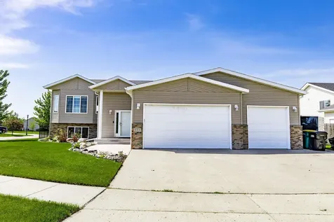 933 Westport Parkway West Fargo ND 58078