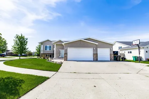933 Westport Parkway West Fargo ND 58078