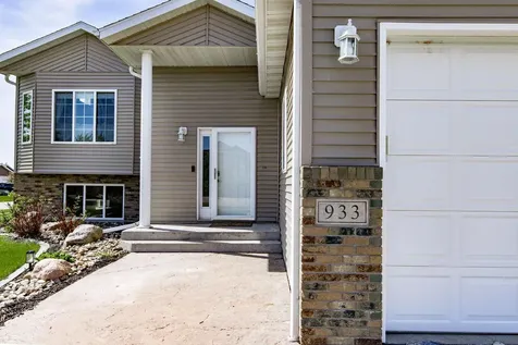933 Westport Parkway West Fargo ND 58078