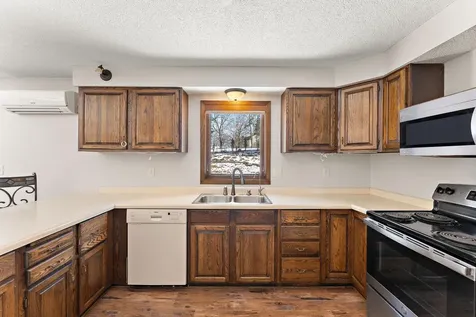 8290 Angus Avenue Inver Grove Heights MN 55077