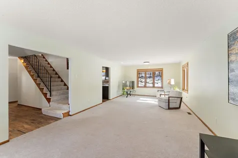 8290 Angus Avenue Inver Grove Heights MN 55077