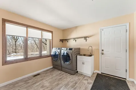8290 Angus Avenue Inver Grove Heights MN 55077