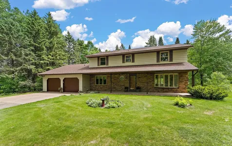 8290 Angus Avenue Inver Grove Heights MN 55077