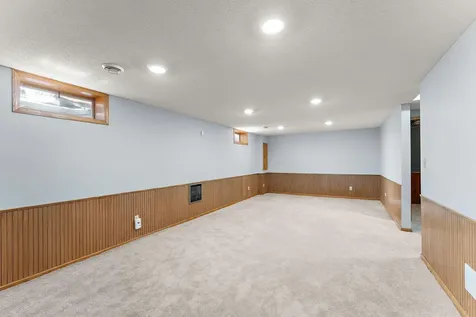 8290 Angus Avenue Inver Grove Heights MN 55077