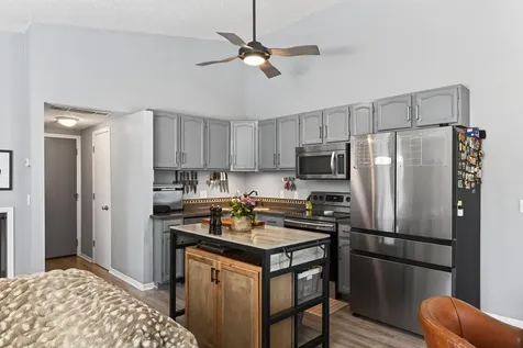 3608 Gershwin Lane N Oakdale MN 55128
