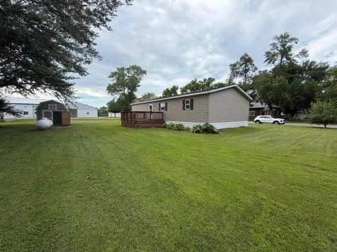 751 Dewey Street Walnut Grove MN 56180