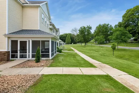 5750 Village Trail Mound MN 55364