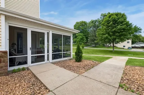 5750 Village Trail Mound MN 55364