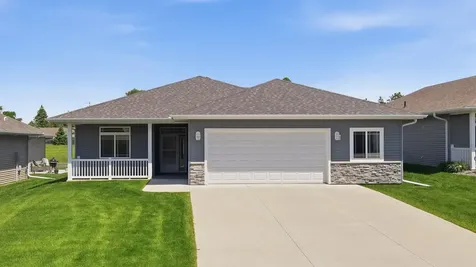 1562 Eagle Ridge Street NE Owatonna MN 55060