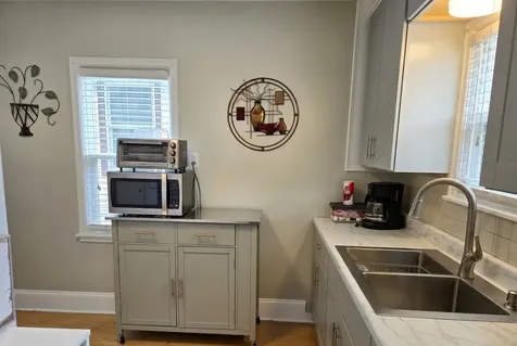 1844 E Shore Drive Maplewood MN 55109