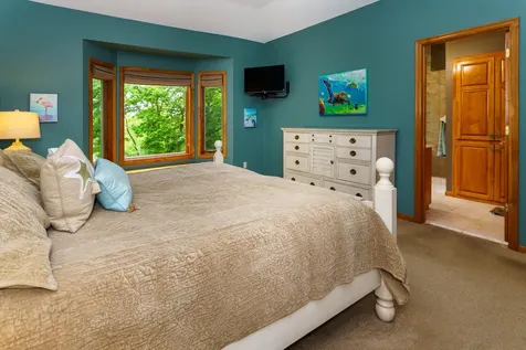 8551 Summit Oaks Bay Savage MN 55378