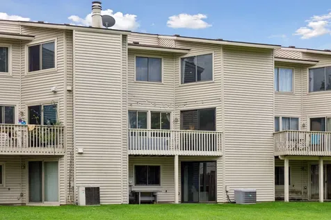 7004 Quail Circle W Brooklyn Center MN 55429