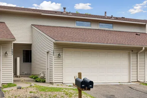 7004 Quail Circle W Brooklyn Center MN 55429