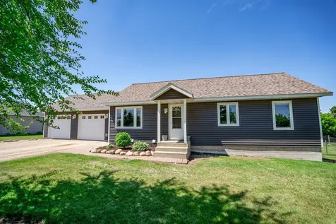 13010 212th Avenue NE New London MN 56273