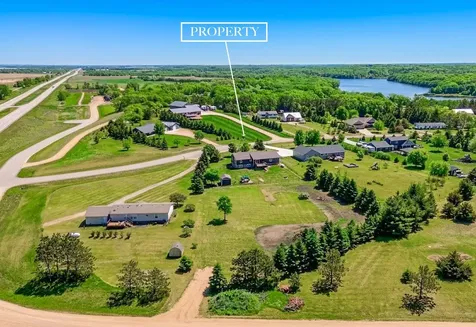 13010 212th Avenue NE New London MN 56273