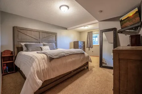 13010 212th Avenue NE New London MN 56273