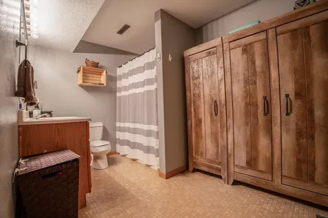 13010 212th Avenue NE New London MN 56273