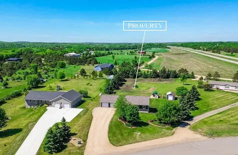 13010 212th Avenue NE New London MN 56273