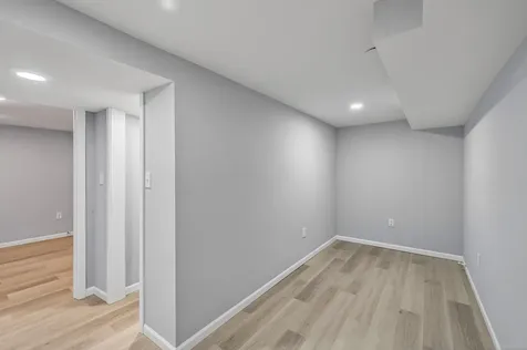 31 Demont Avenue E Little Canada MN 55117