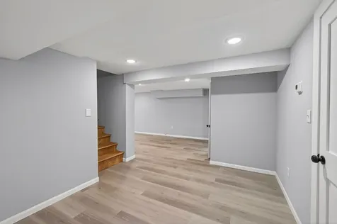 31 Demont Avenue E Little Canada MN 55117