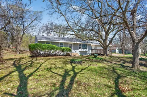 31 Demont Avenue E Little Canada MN 55117