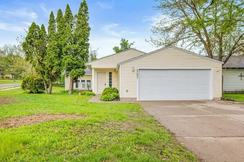 6262 7th Street N Oakdale MN 55128