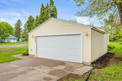 6262 7th Street N Oakdale MN 55128