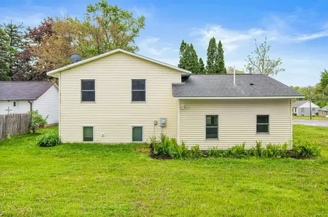 6262 7th Street N Oakdale MN 55128