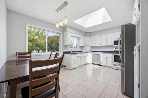 630 Appletree Lane Moorhead MN 56560