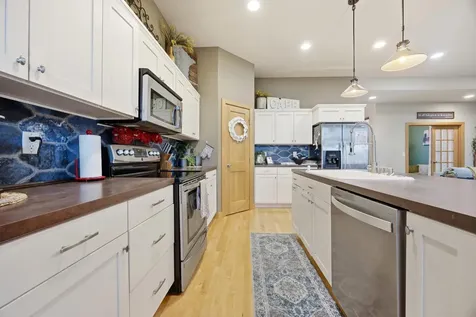 3847 43rd Avenue S Moorhead MN 56560