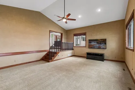 22447 Dodge Court Faribault MN 55021
