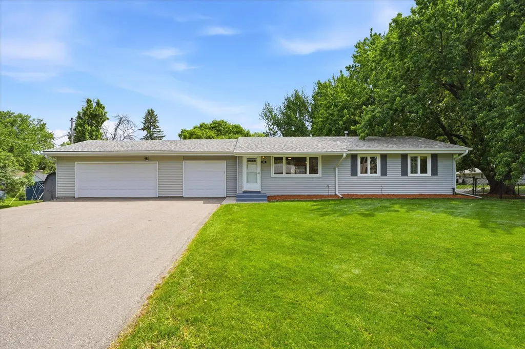 320 113th Avenue NE Blaine MN 55434