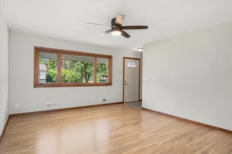 320 113th Avenue NE Blaine MN 55434