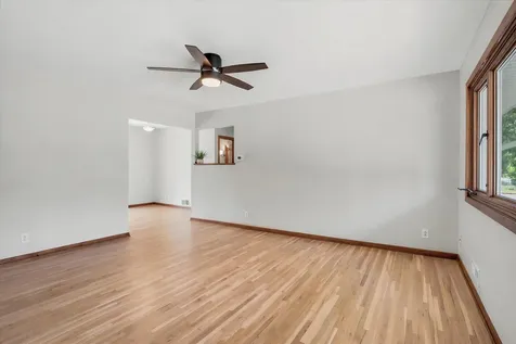 320 113th Avenue NE Blaine MN 55434