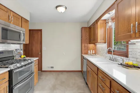 320 113th Avenue NE Blaine MN 55434