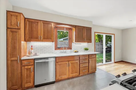 320 113th Avenue NE Blaine MN 55434