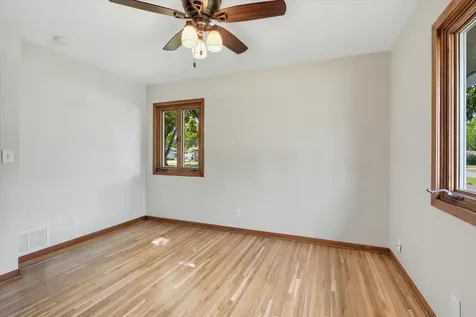 320 113th Avenue NE Blaine MN 55434