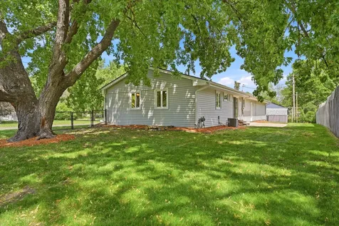 320 113th Avenue NE Blaine MN 55434