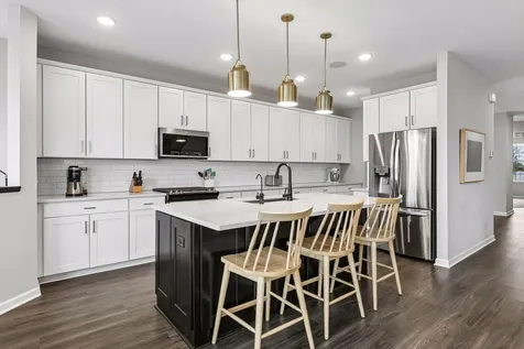 1038 Siesta Drive Woodbury MN 55129
