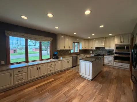 306 S Fairview Drive Luverne MN 56156