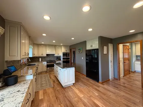 306 S Fairview Drive Luverne MN 56156