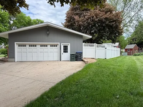 306 S Fairview Drive Luverne MN 56156