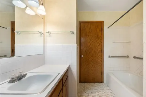 5917 5th Street NE Fridley MN 55432