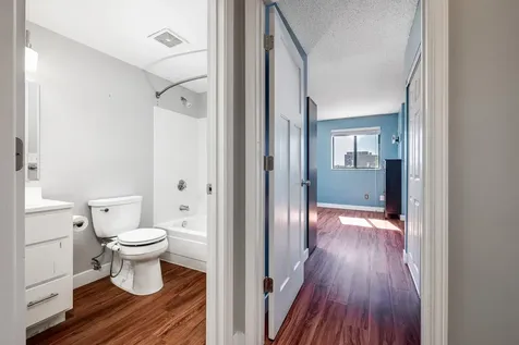 78 10th Street E Saint Paul MN 55101