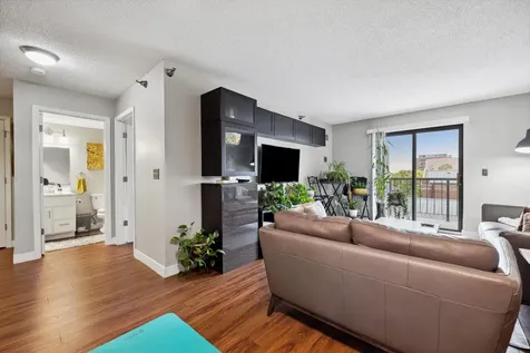 78 10th Street E Saint Paul MN 55101