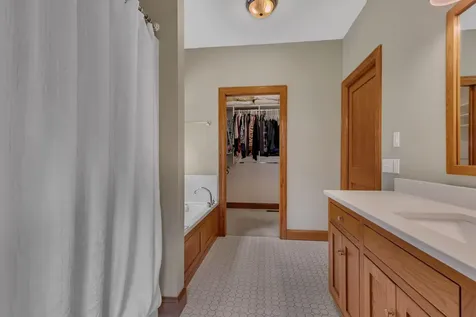 5638 Garden Hills Lane Saint Cloud MN 56301