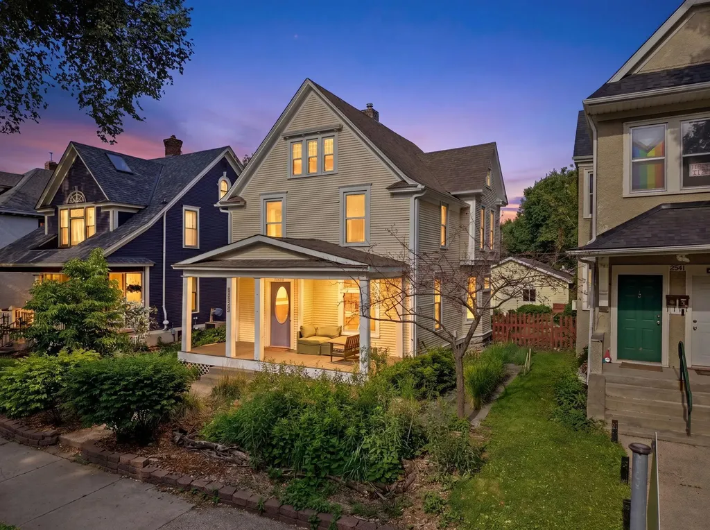 2537 Bryant Avenue S Minneapolis MN 55405