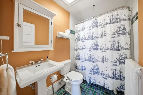 2537 Bryant Avenue S Minneapolis MN 55405
